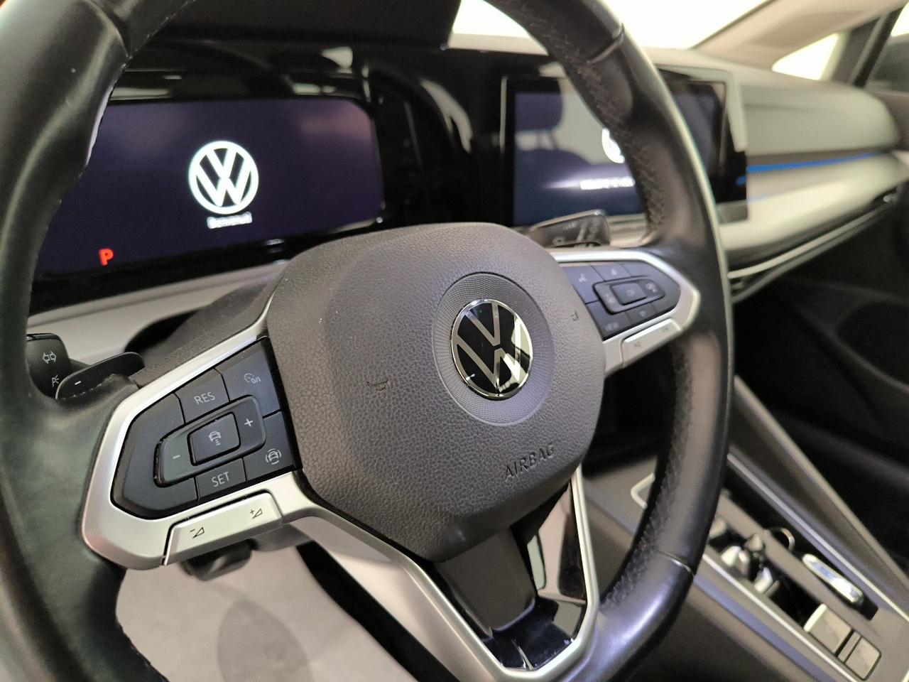 Volkswagen Golf 1.5 etsi evo life 150cv dsg