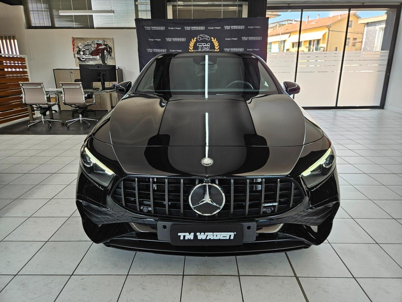 Mercedes-Benz A 35 AMG Line Premium 4matic auto
