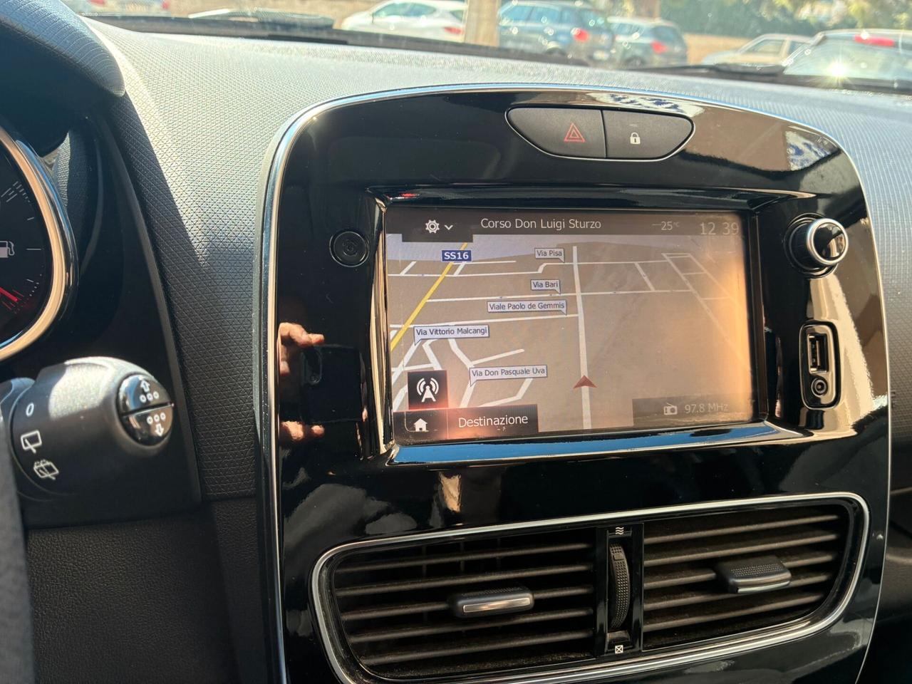 Renault Clio 1.5dCi75CV 5p perfetta garantita-17