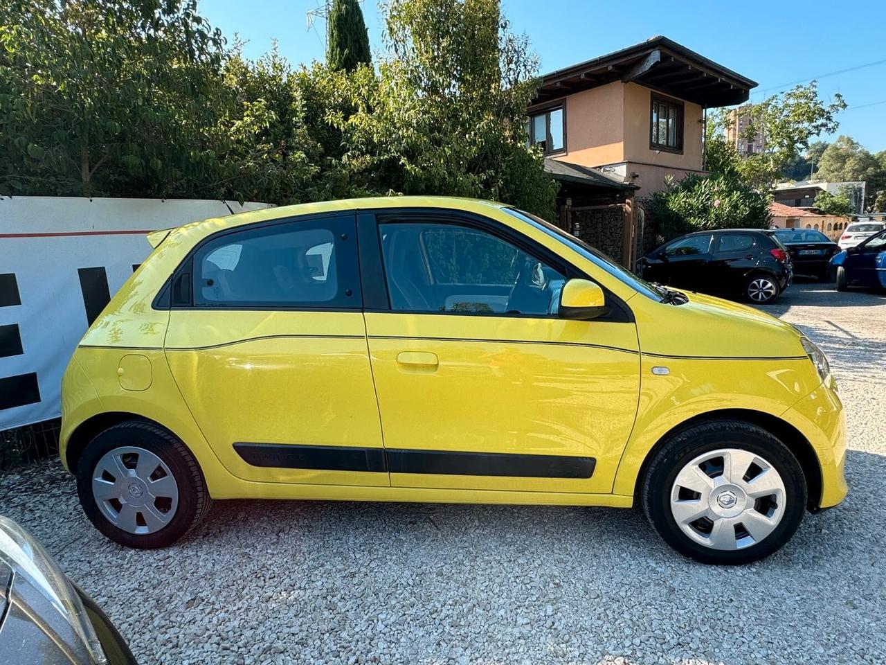 Renault Twingo SCe EDC Intens