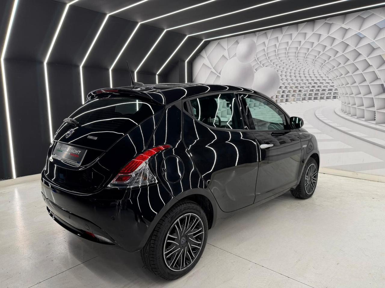 Lancia Ypsilon 1.0-KM CERTIFICATI-PERMUTE-12 MESI GARANZIA