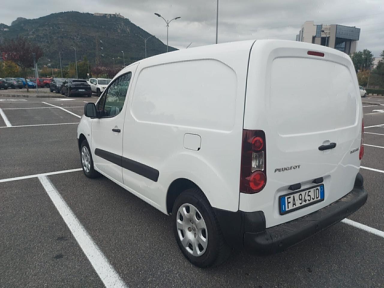 Peugeot Partner 1.6HDI 90cv autocarro