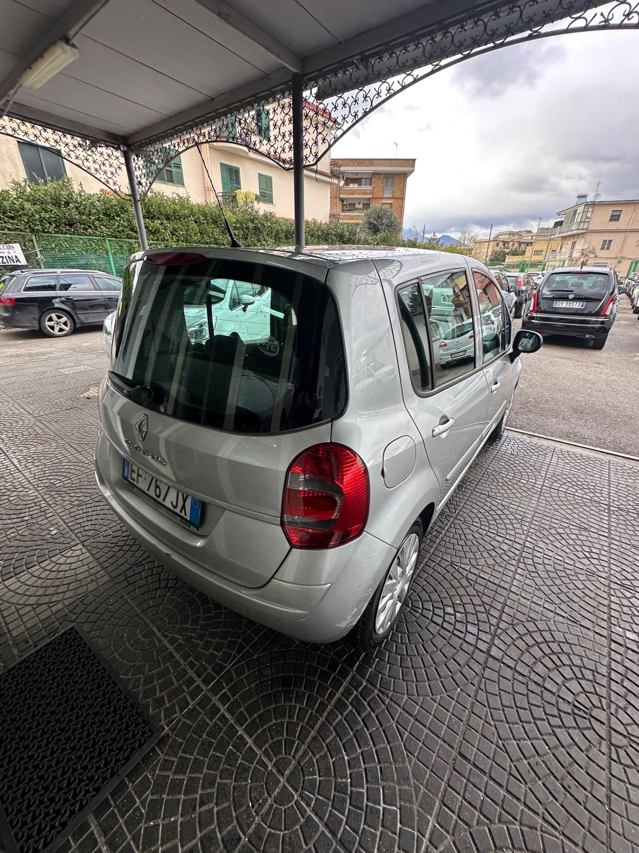 Renault Modus 1.2 16V Dynamique