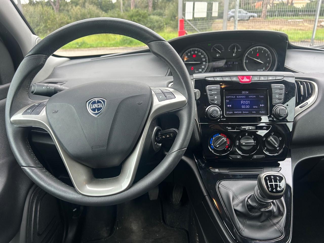 Lancia Ypsilon 1.0 FireFly 5 porte S&S Hybrid Ecochic Gold