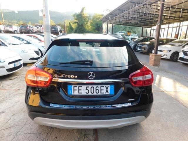 Mercedes-benz GLA 200 d Premium