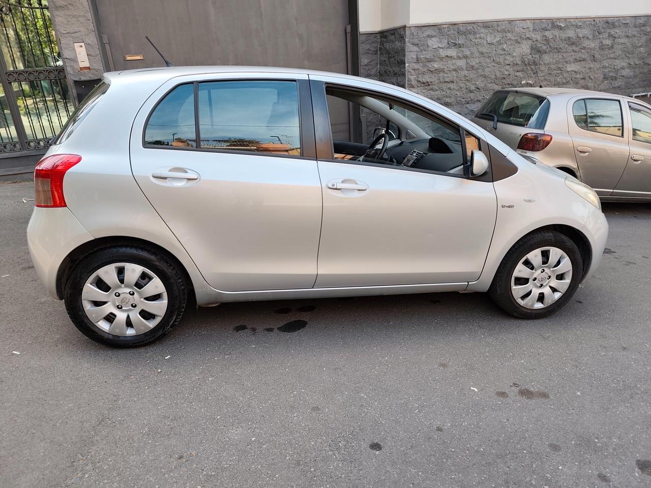 Toyota Yaris 1.4 D-4D Automatica