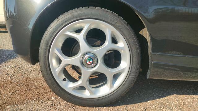 ALFA ROMEO 147 2.0i 16V Twin Spark 150 CV 3p. Distinctive MANUALE