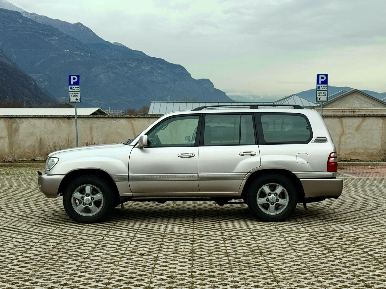 Toyota Land Cruiser 4.2 TD HDJ100 Autom 5 marce,,Leggi”
