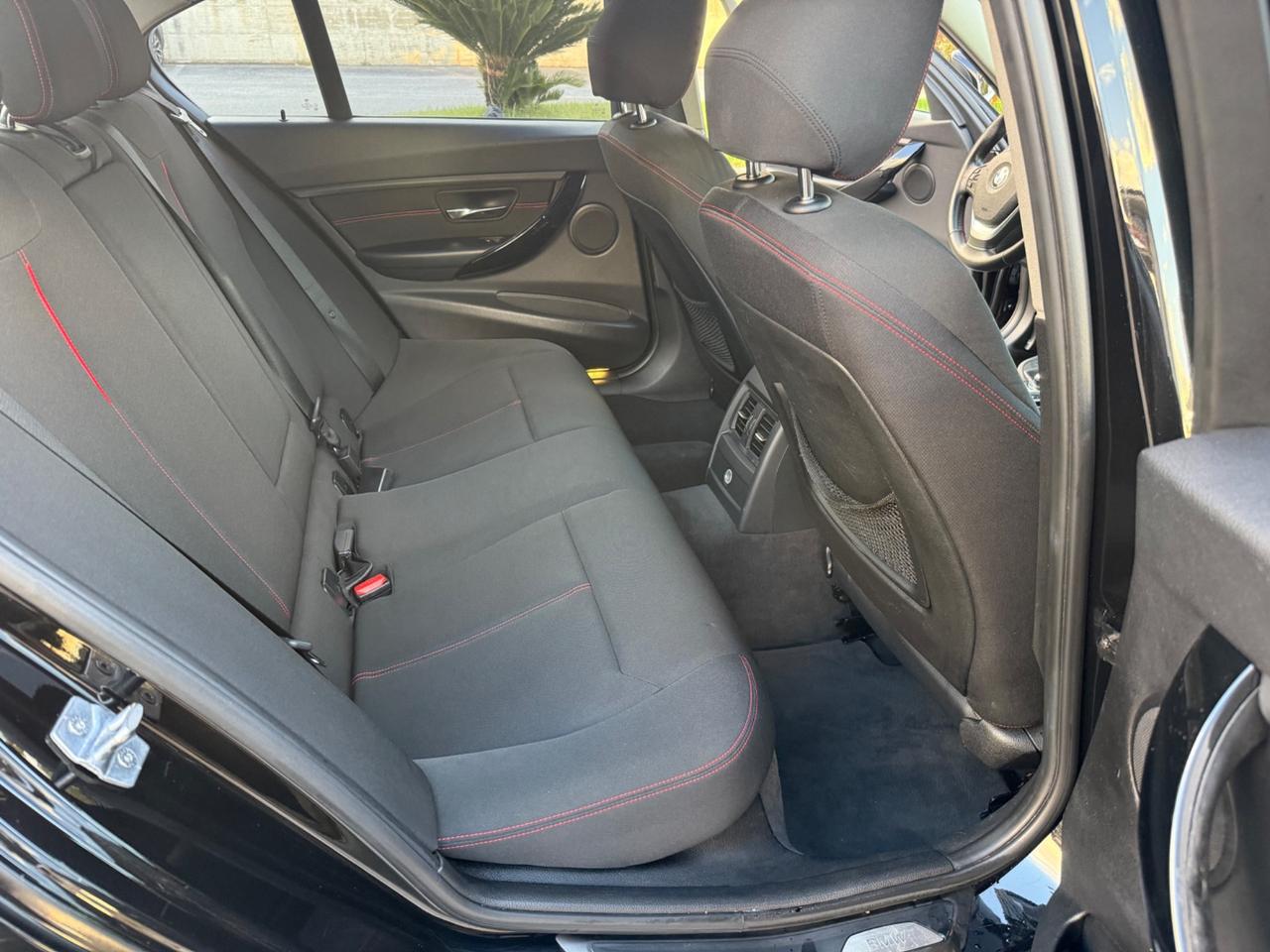 Bmw 318 sport neopatentati