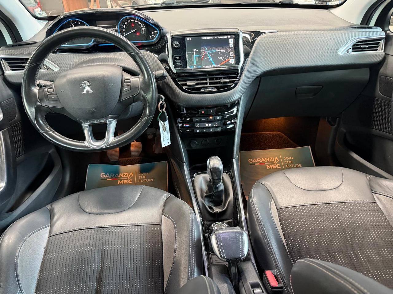 Peugeot 2008 Neopatentati+Tetto+Pelle+Allure