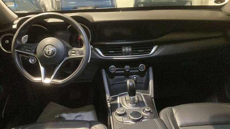 Alfa Romeo Stelvio Stelvio 2.2 Turbodiesel 180 CV AT8 RWD Executive