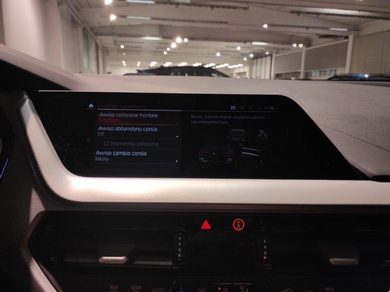 BMW Serie 1 (F40) - 116d 5p. Business Advantage