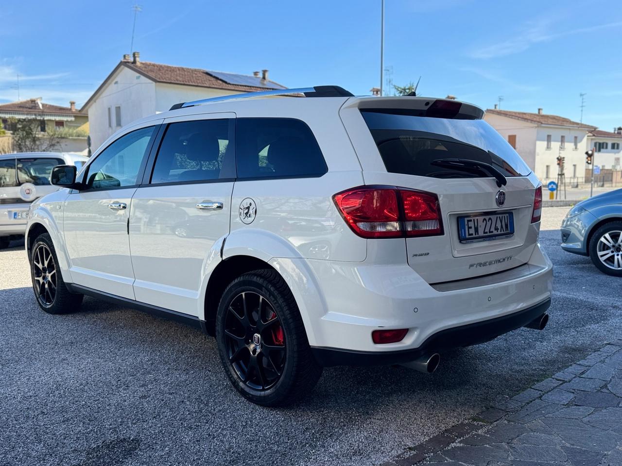 Fiat Freemont 2.0 Mjt 170 CV 4x4 aut. Black Code