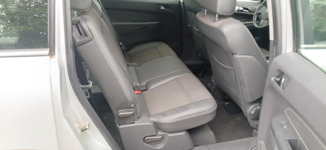Opel Zafira 1.6 metano 7 posti neopatentati
