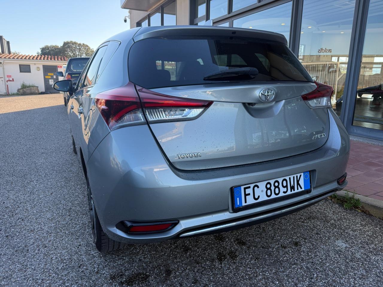 Toyota Auris 1.4 D-4D 90cv LOUNGE my16"