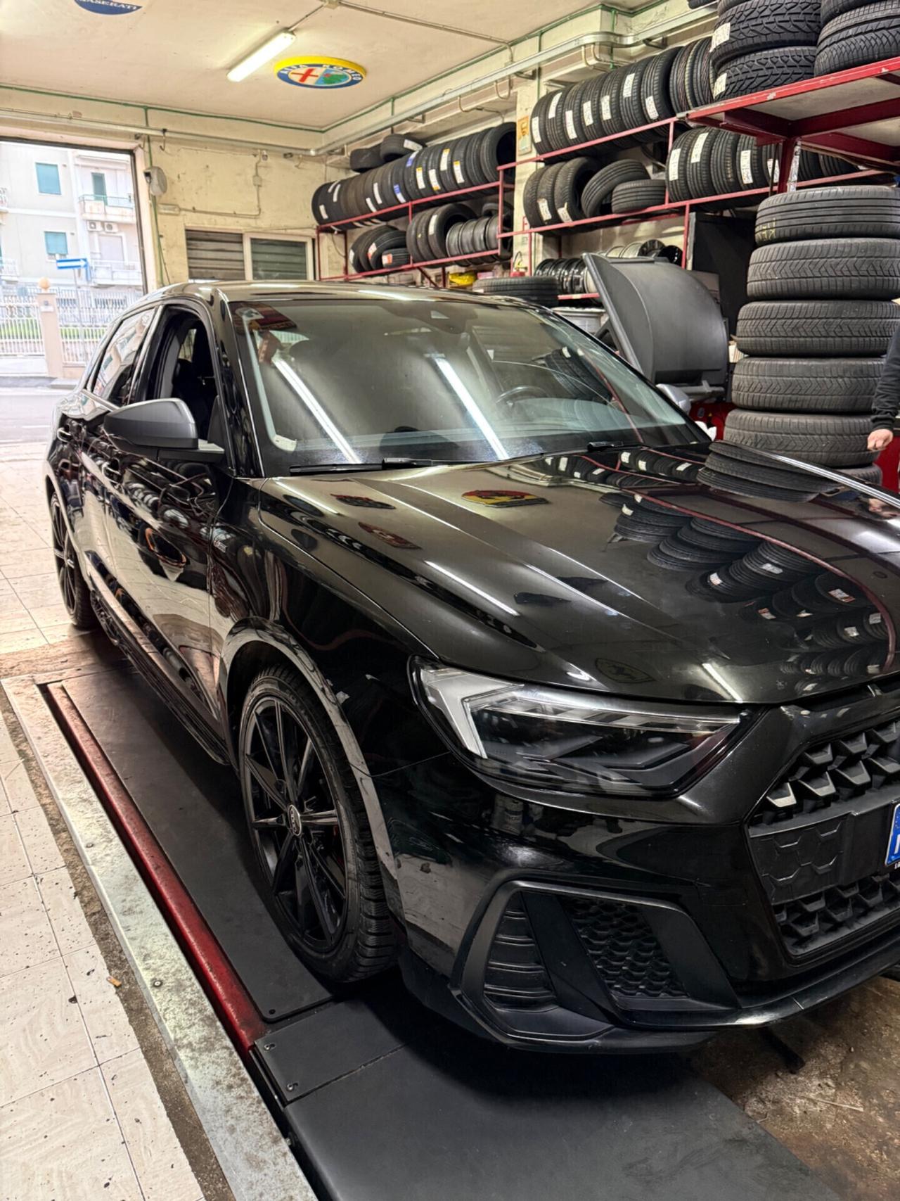 Audi A1 SPB 40 TFSI S tronic 207 CV ITALIA