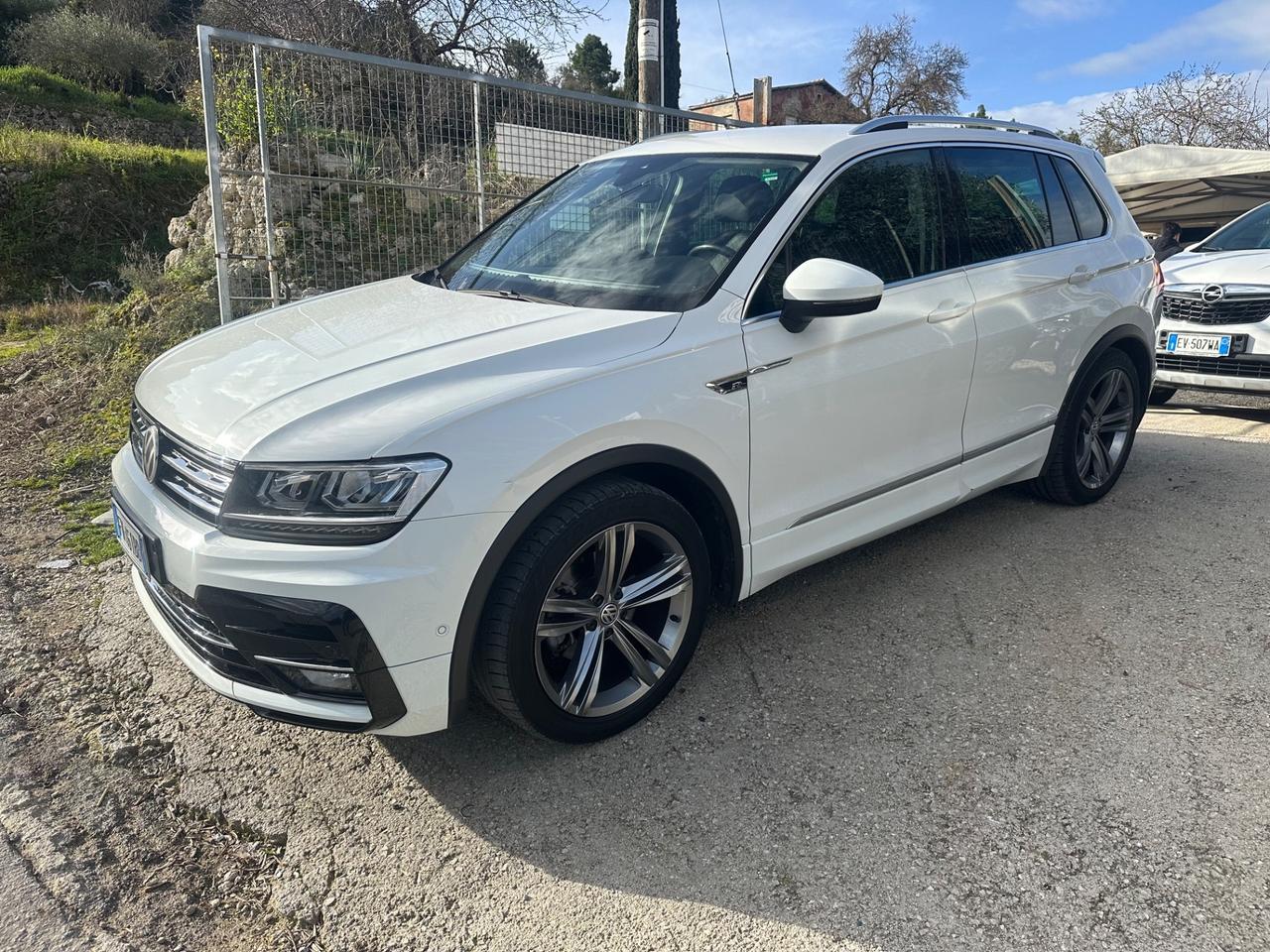 Volkswagen Tiguan 1.6 TDI 116 cavalli R-line