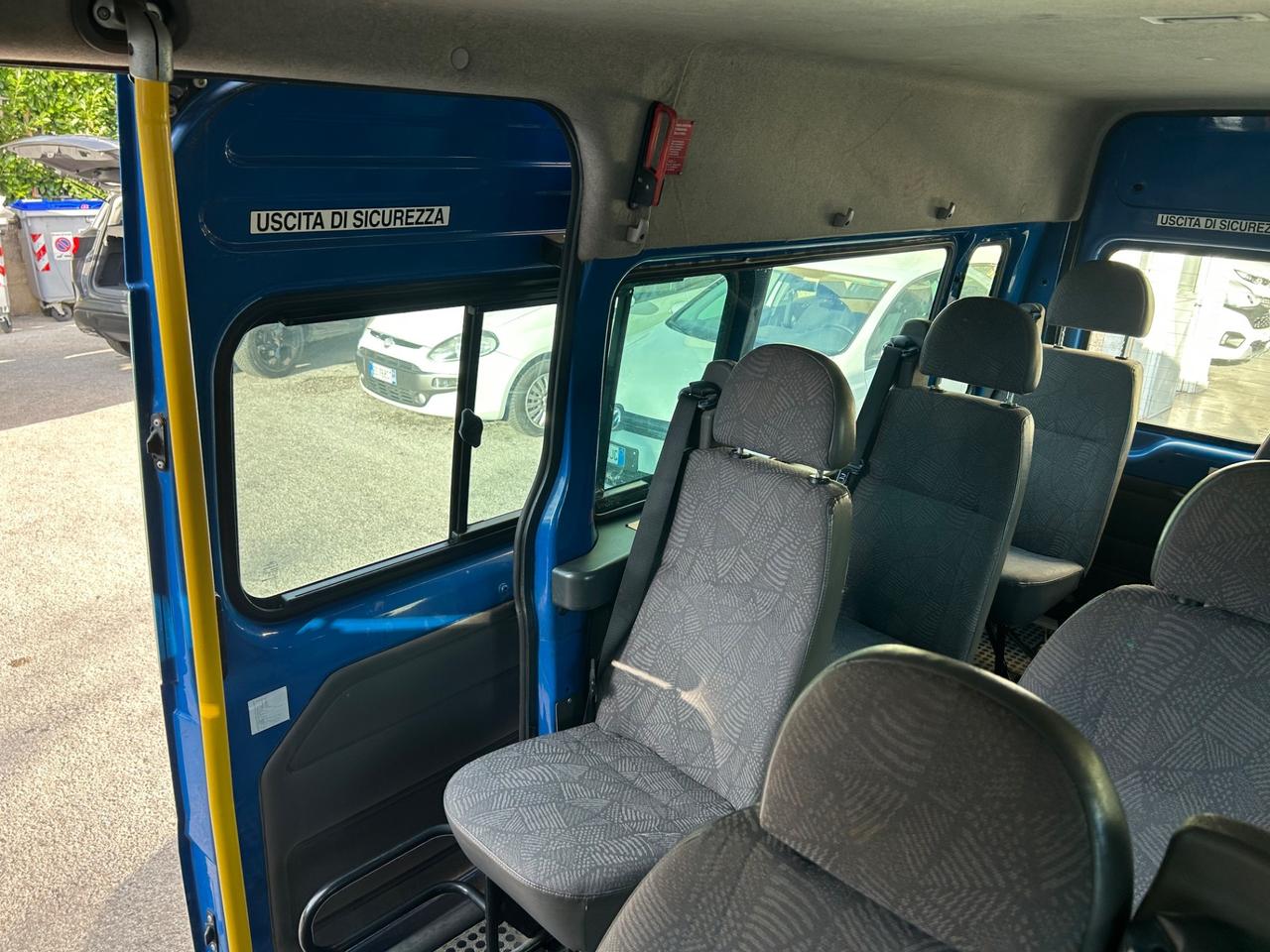 Ford Transit 330 2.4 TD Pulman 14 Posti