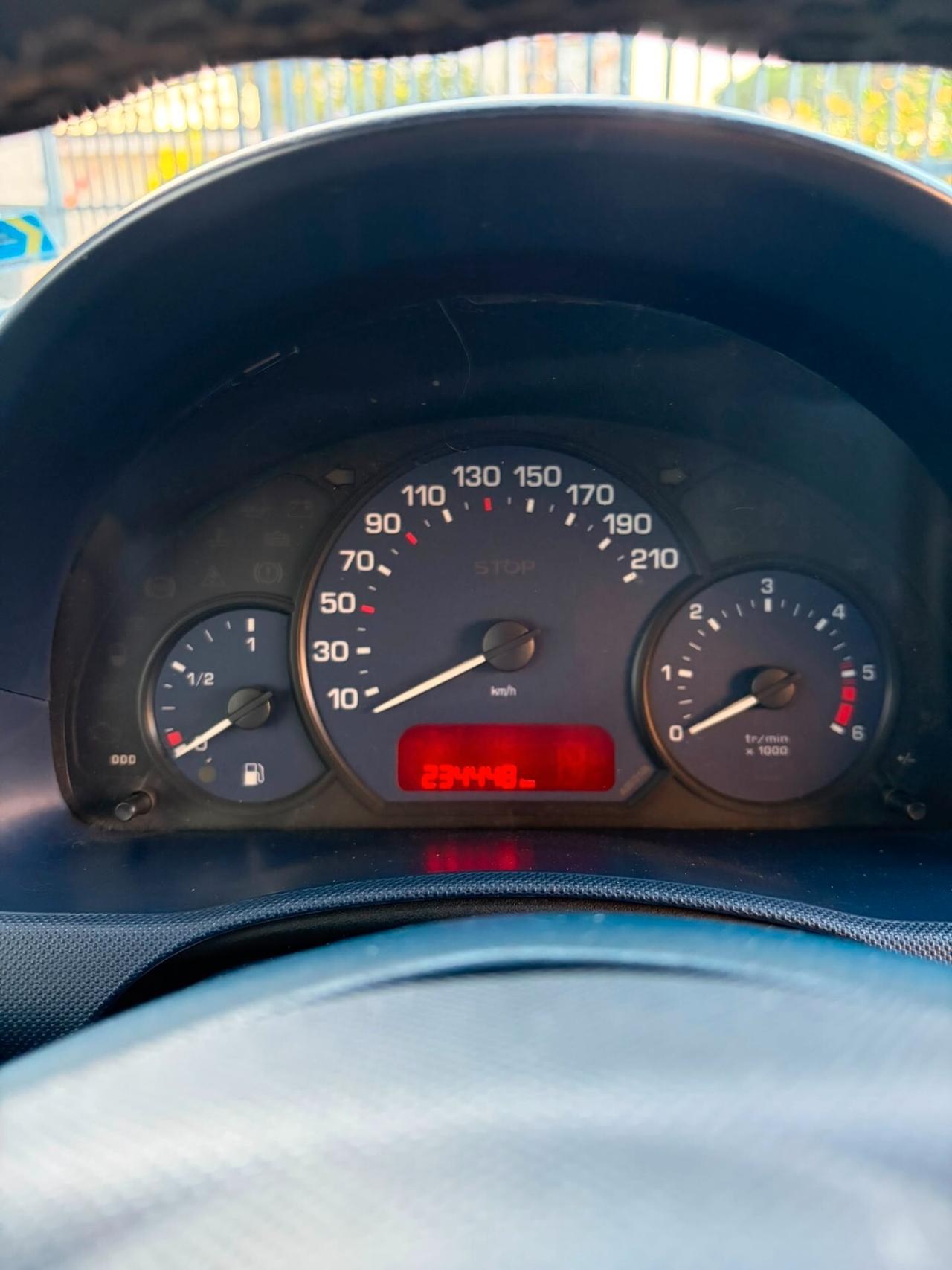 Peugeot 1007 1.4 HDi Sporty