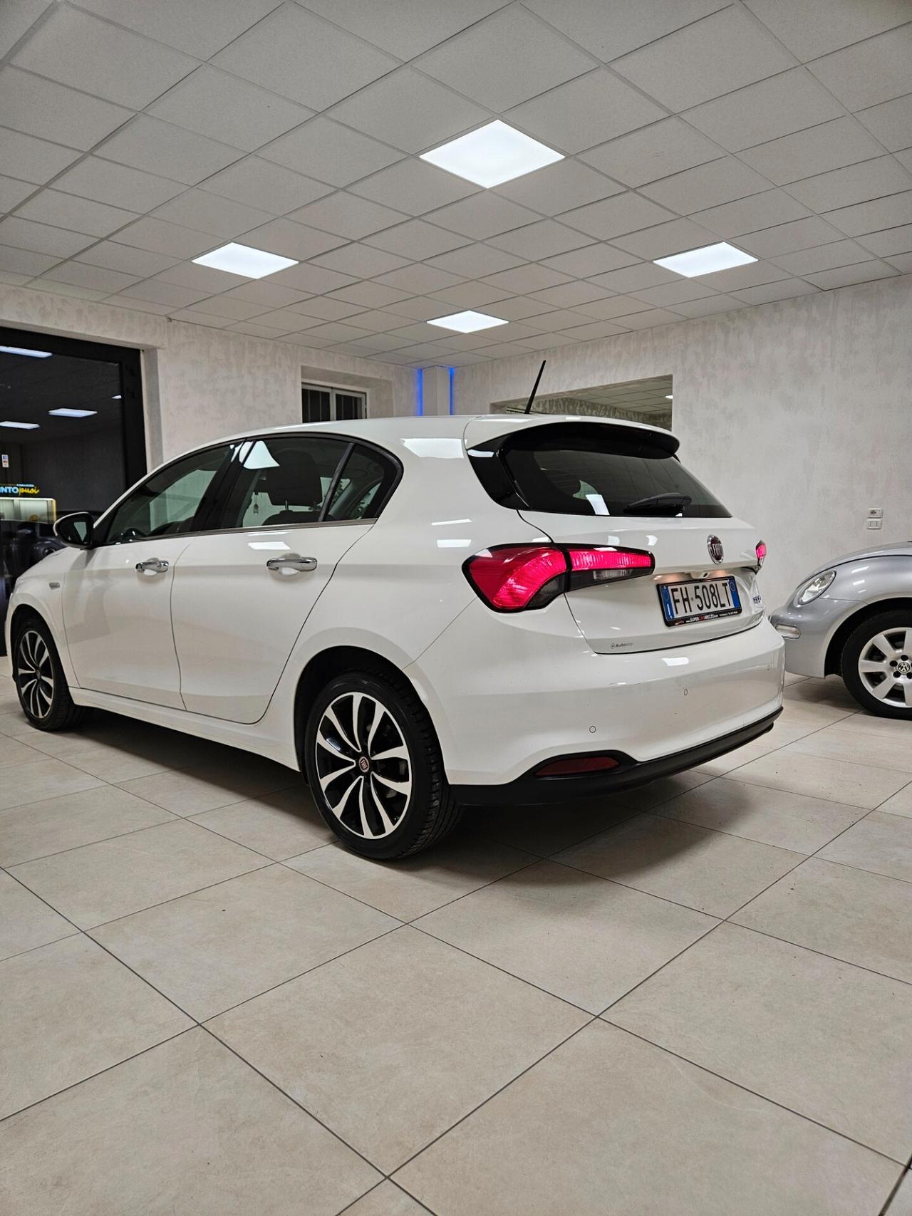 Fiat Tipo 1.6 Mjt S&S 5 porte Lounge