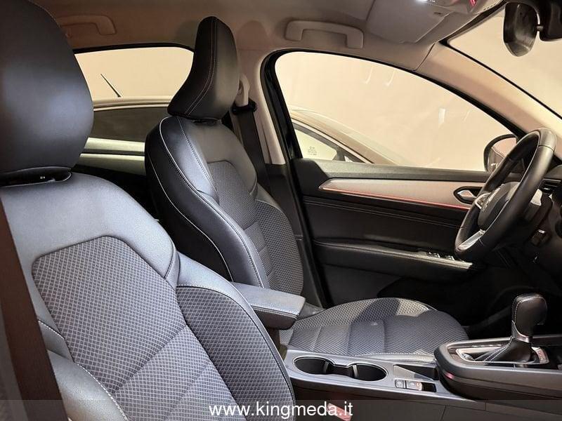 Renault Arkana E-Tech 1.6 Hybrid E-TECH 145 INTENS