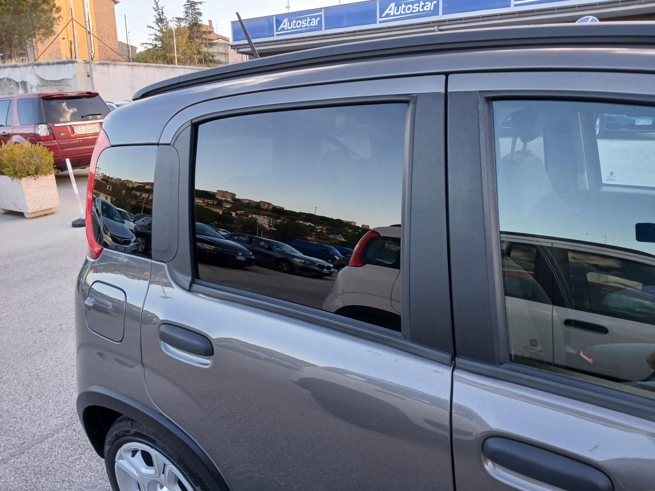 FIAT PANDA 1.0 HYBRID CITY LIFE 2023