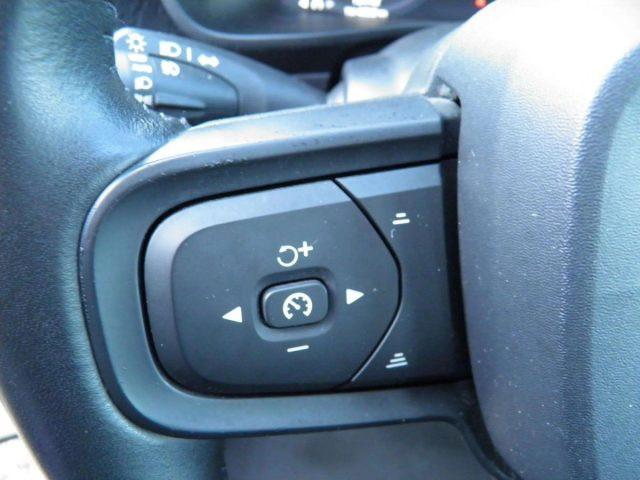 VOLVO XC40 XC40 D3 BUSINESS PLUS