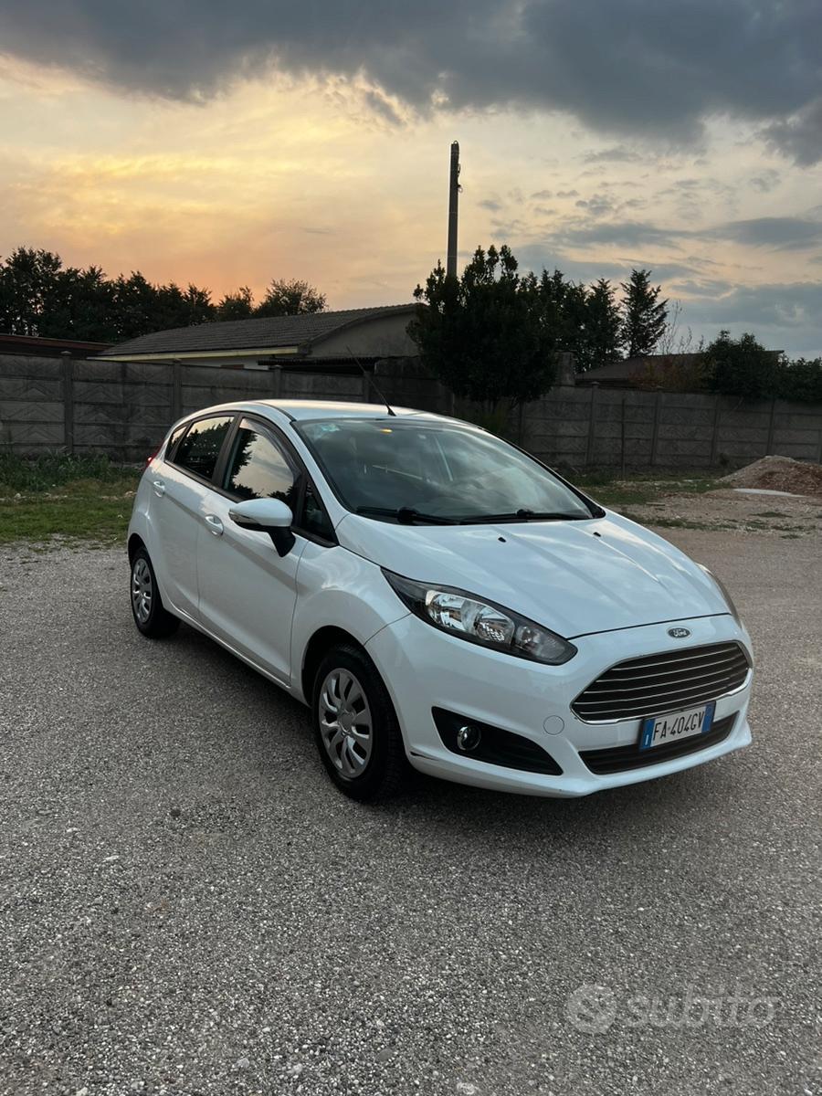 Ford fiesta 2015 1.2 benzina