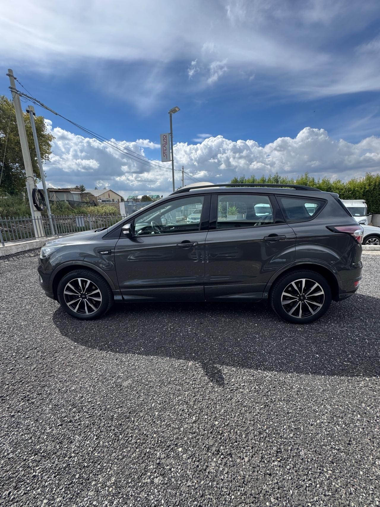 Ford Kuga 2.0 TDCI 120 CV S&S 2WD ST-Line