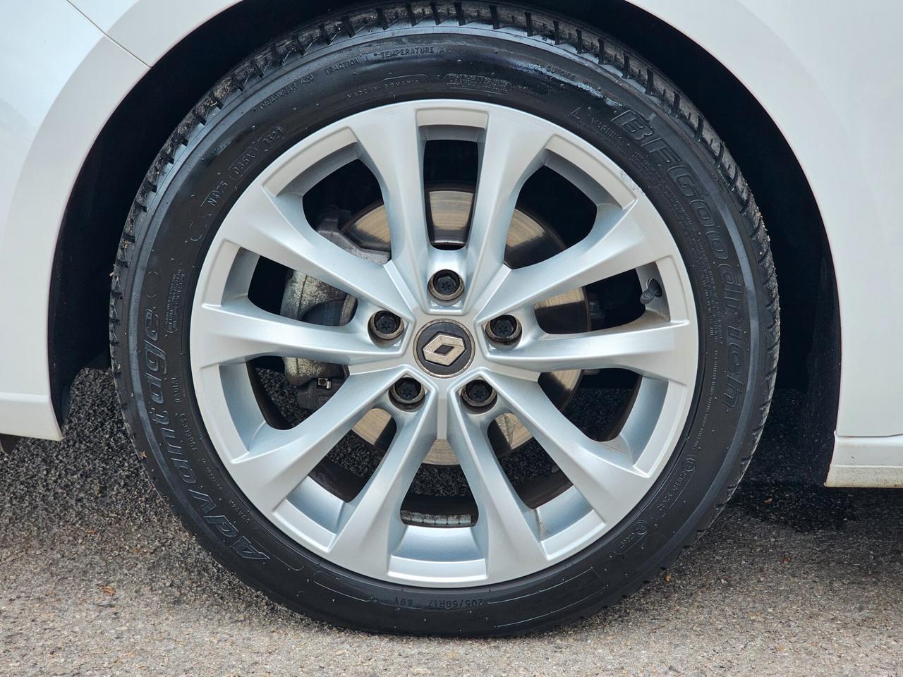 Renault Mégane 1.5 Blue dCi 115 CV Duel2