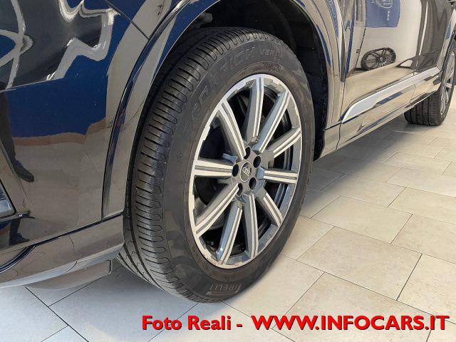 AUDI Q7 55 TFSI e quattro tiptronic Business Iva Esposta