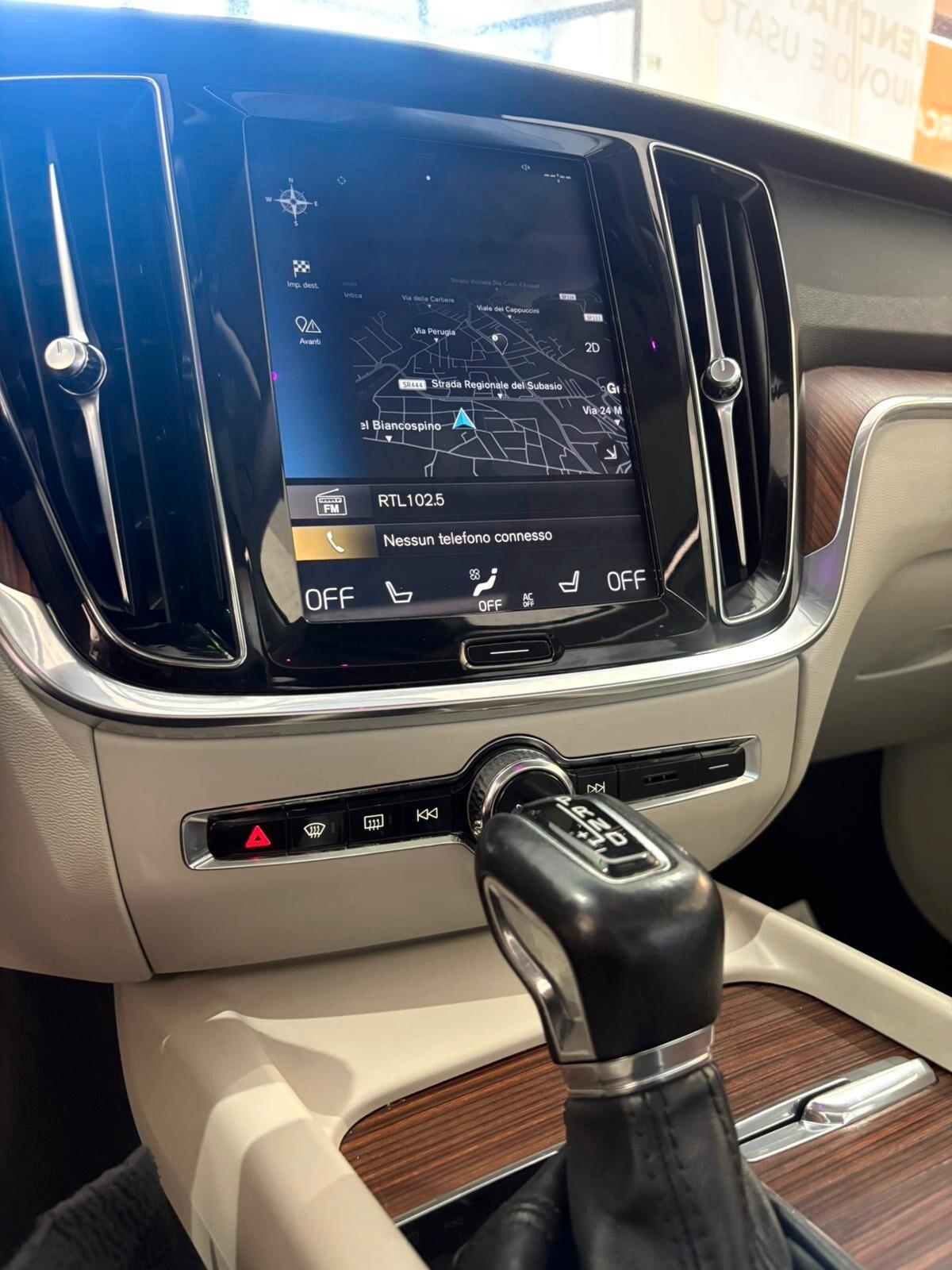 Volvo V60 D4 Geartronic R-design