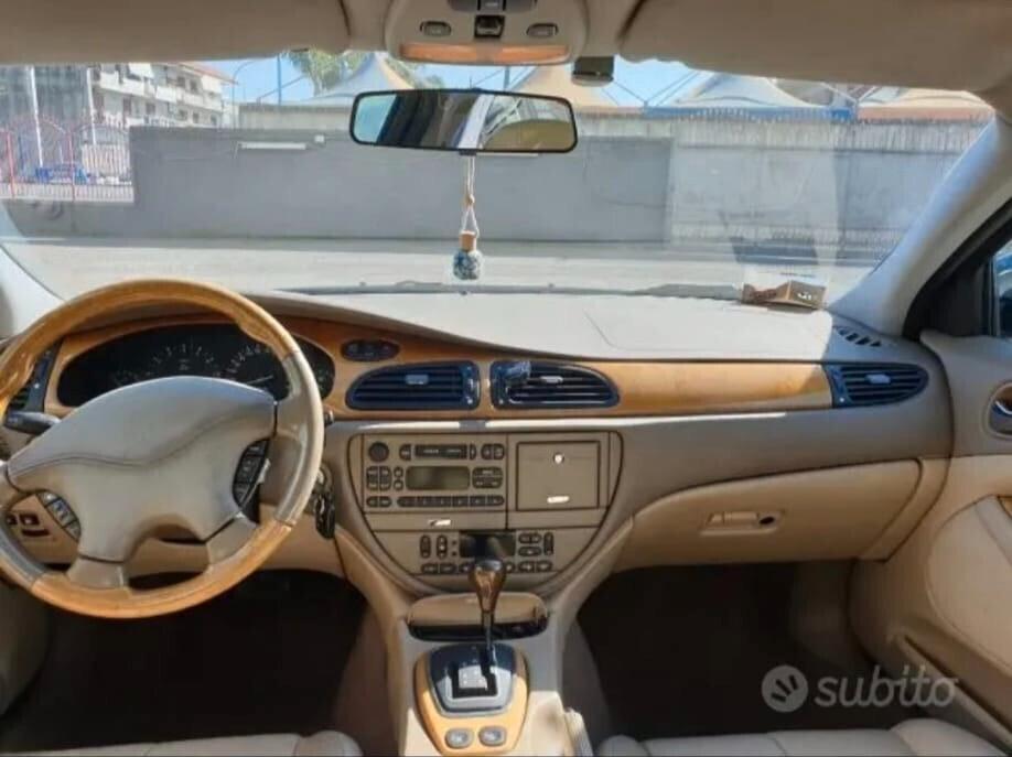 Jaguar S-Type MARCIANTE PER PEZZI DI RICAMBIO 3.0 CAMBIO AUTOMATICO V6 24V cat Executive BELLISSIMA