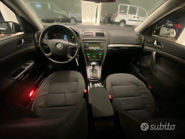 Skoda octavia 1.9 Tdi 105cv DSG Ambiente