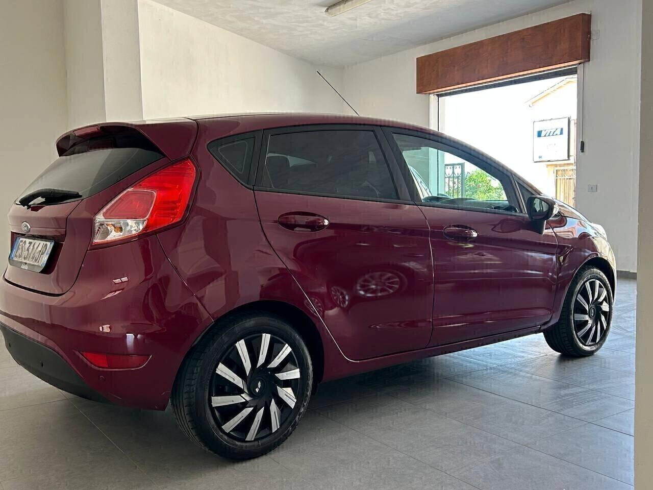 Ford Fiesta 1.5 TDCi 75CV 5 porte Business