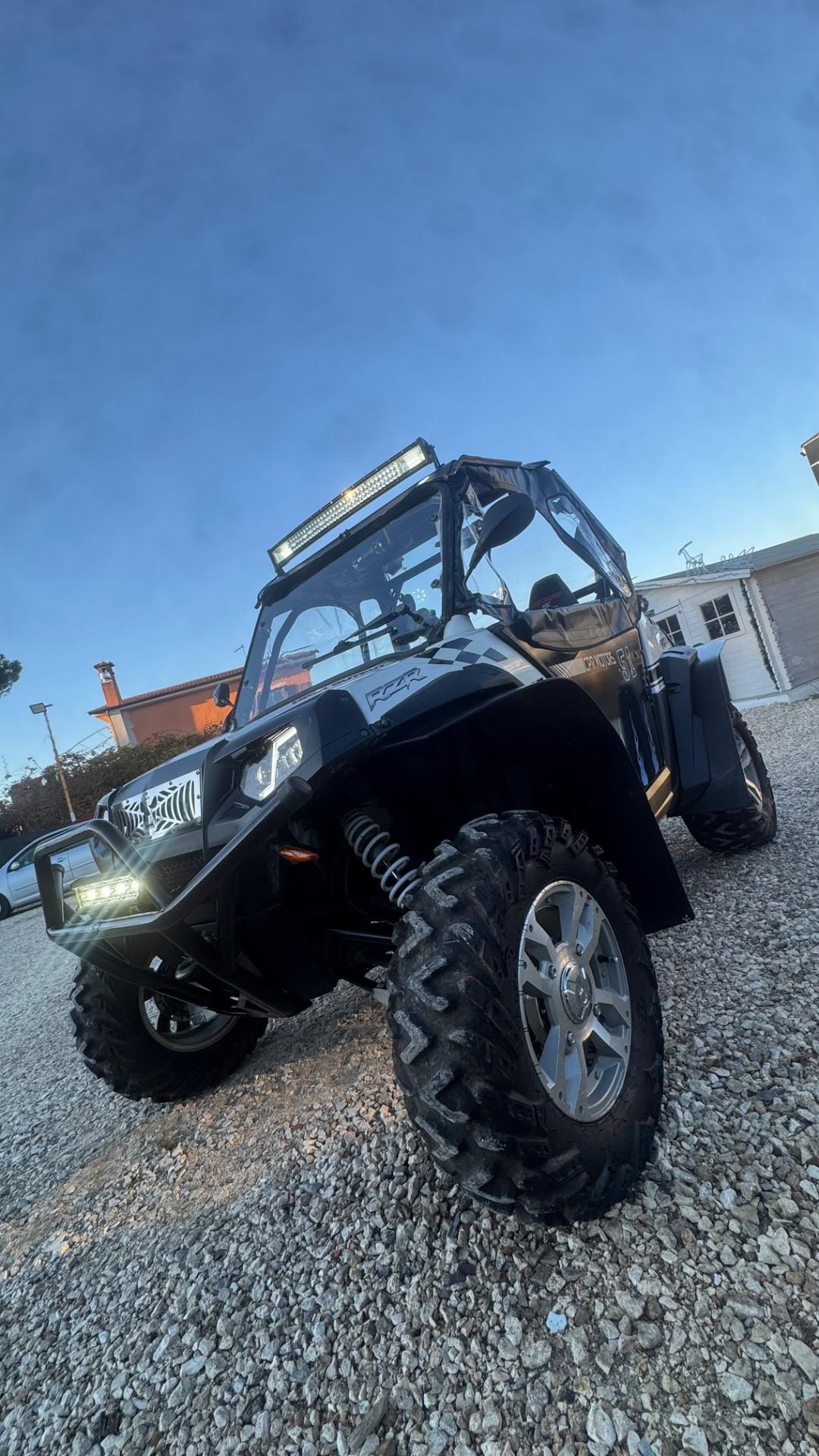 Polaris RZR 800 rally