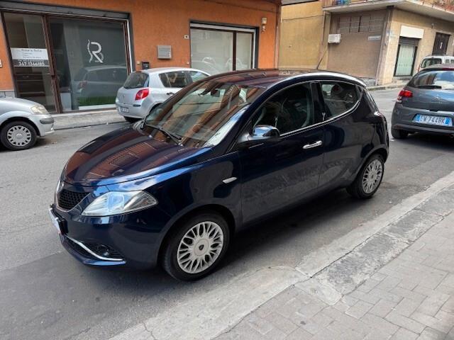 Lancia Ypsilon 1.3 MJT 95 CV Gold Euro 6