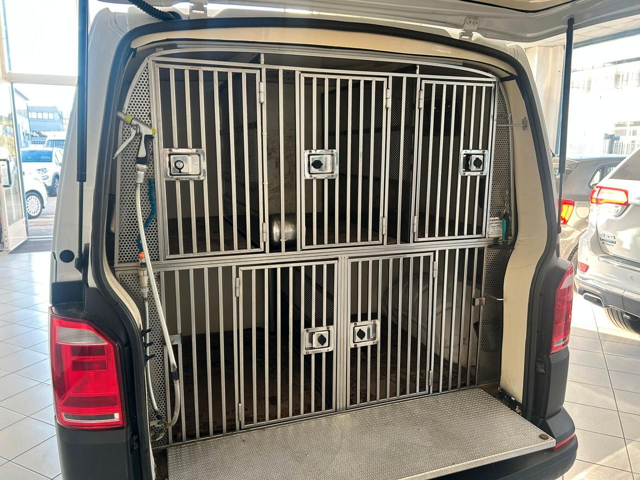 VW TRANSPORTER 2.0D 4 MOTION BOX CANI 2018