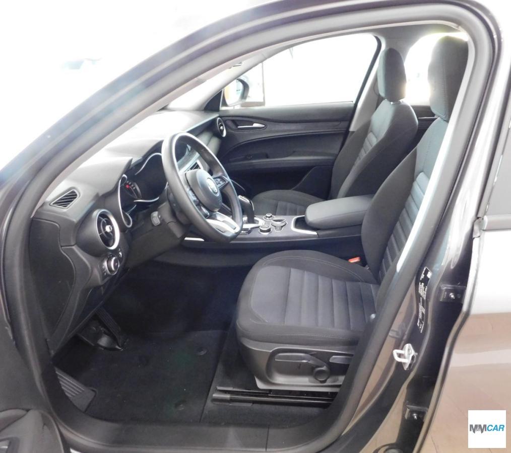 ALFA ROMEO - Stelvio - 2.2 T.diesel 160CV AT8 RWD Bus.