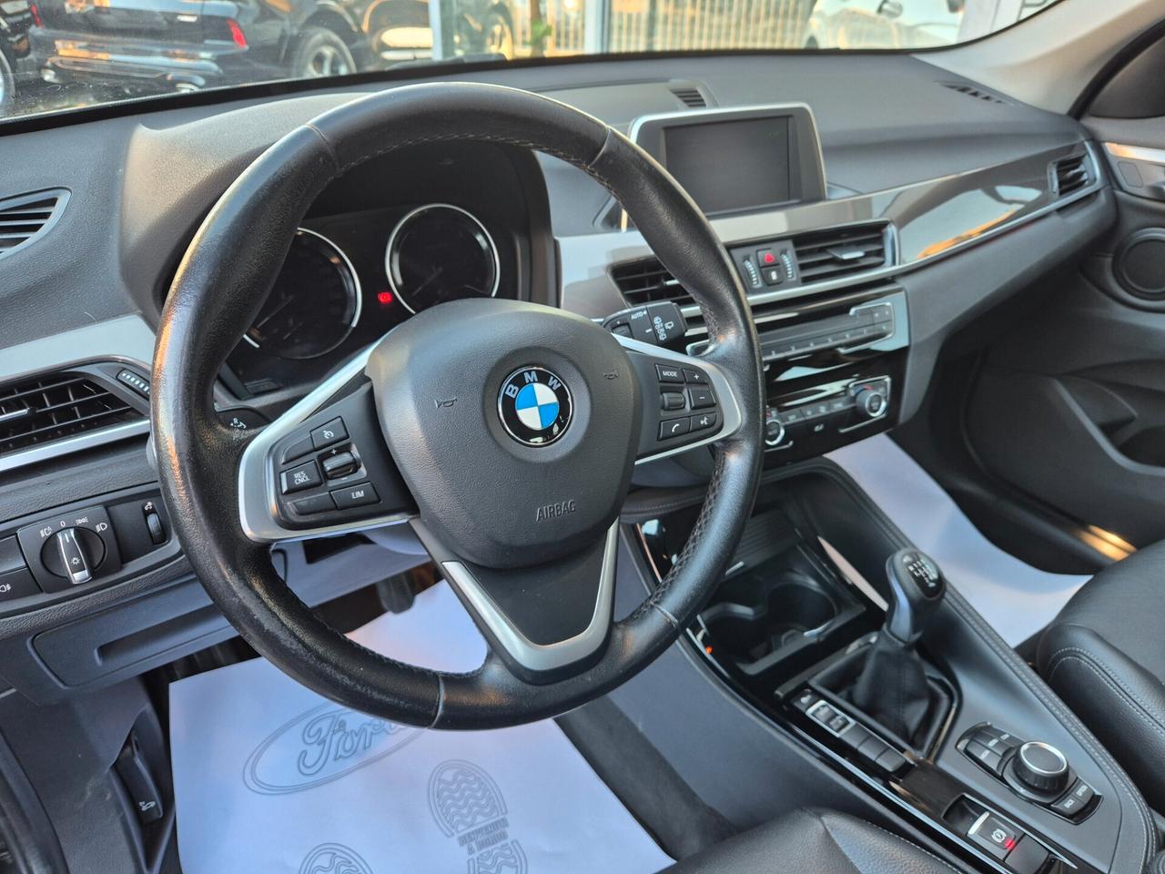 Bmw X1 sDrive18d xLine LED PELLE 18