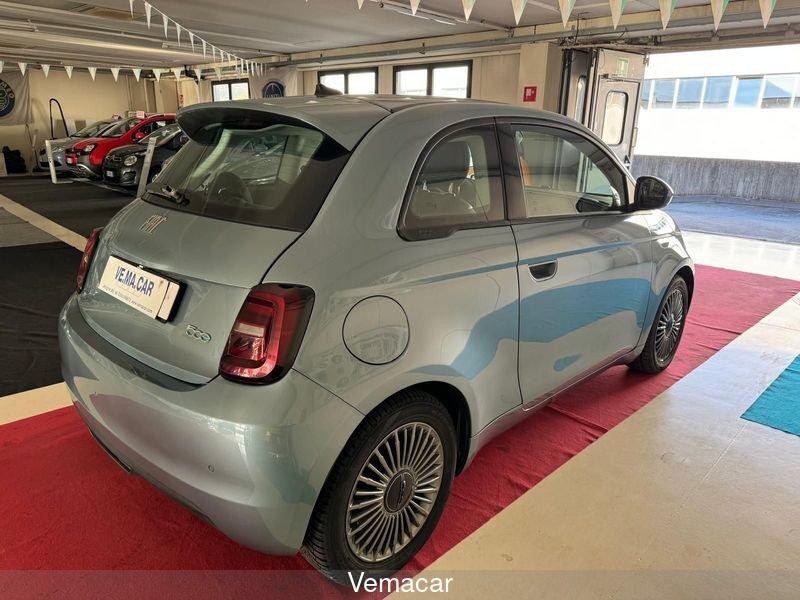 FIAT 500 500e 42 kWh Icon-FULL LED-NAVI- SENSORI PARK -KM 40300!