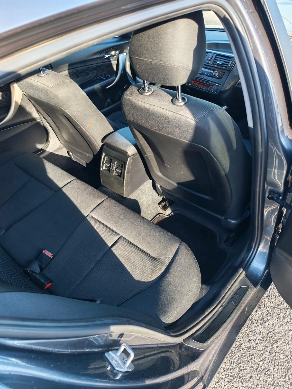 Bmw 116 116d 5p. Urban