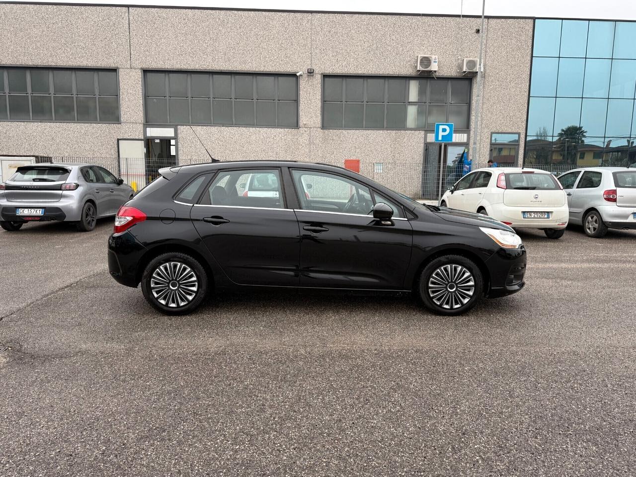 Citroen C4 1.6 HDi 90 FAP Van Attraction