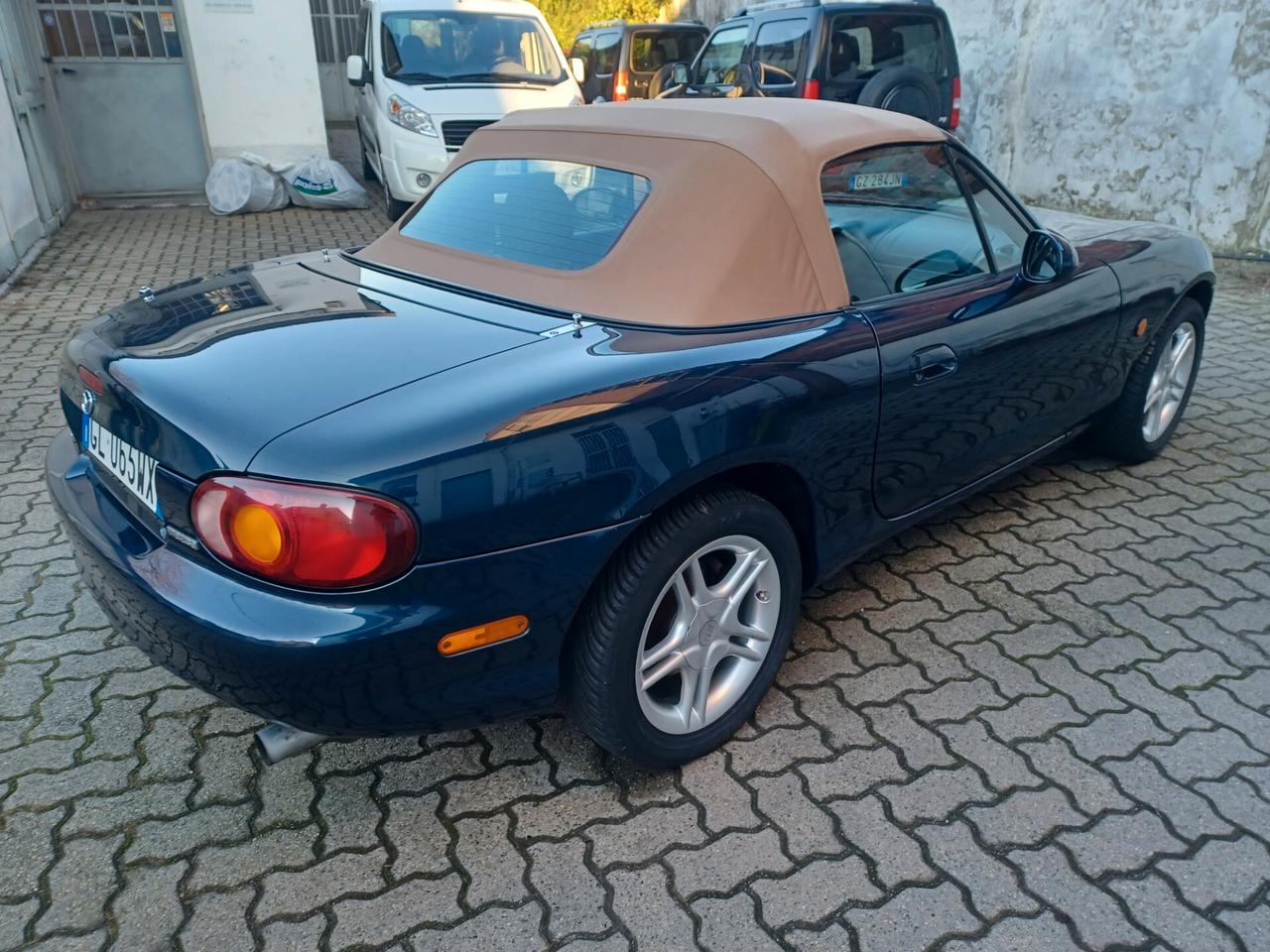 MAZDA MX-5 1.6i 16V cat