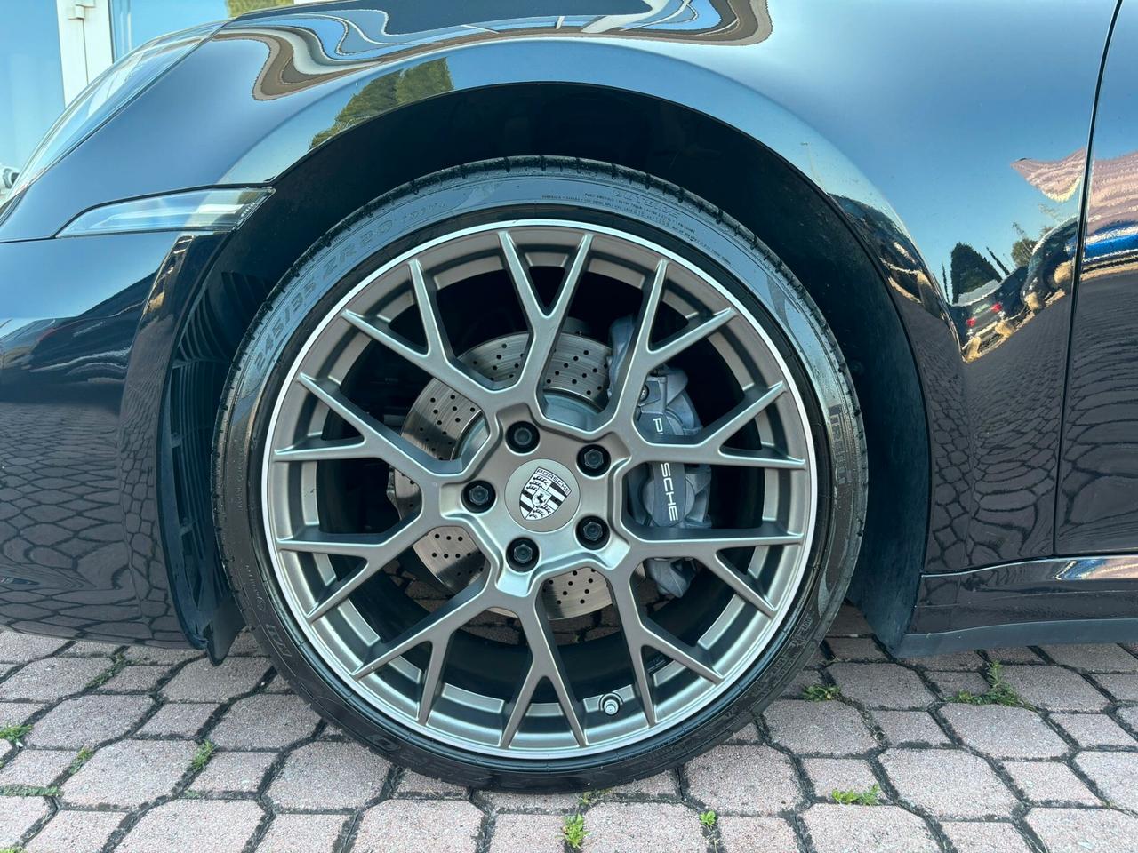 Porsche 911 Carrera