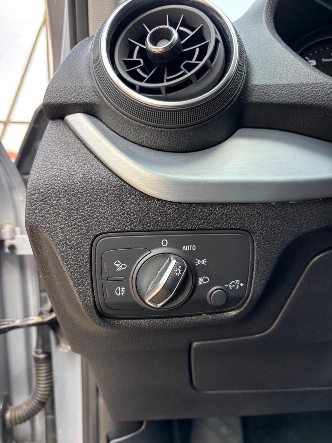 Audi Q2 30 TDI S tronic Admired
