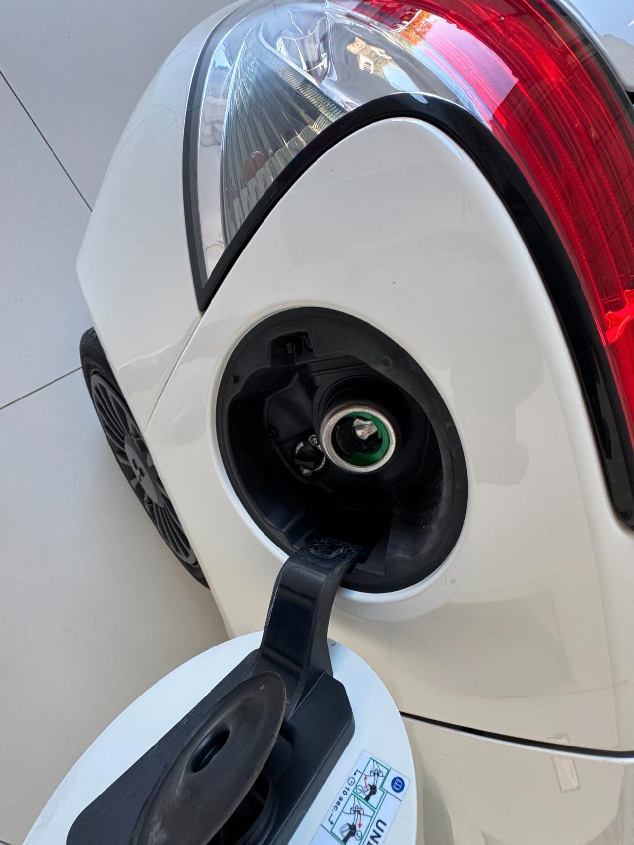 Lancia Ypsilon 1.2 69 CV 5 porte GPL Ecochic Elefantino Blu