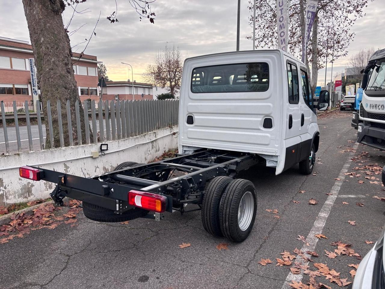 Iveco daily 35C160 motore 3000 doppia cabina modello 2025