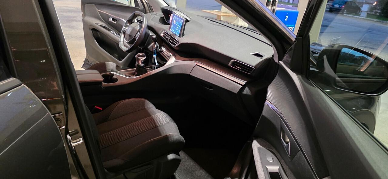 Peugeot 3008 BlueHDi 130 cv Active IVA ESPOSTA