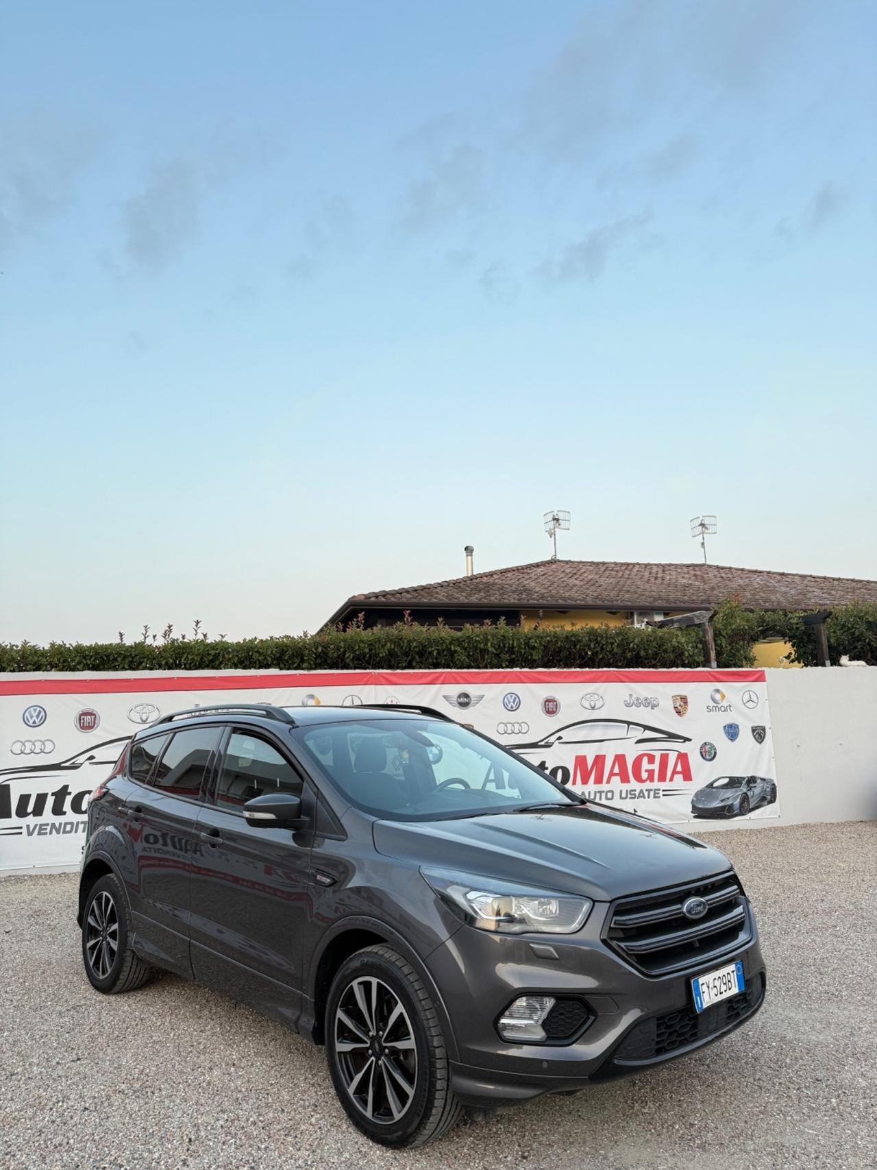 Ford Kuga 2.0 TDCI 150 CV S&S 4WD Powershift ST-Line